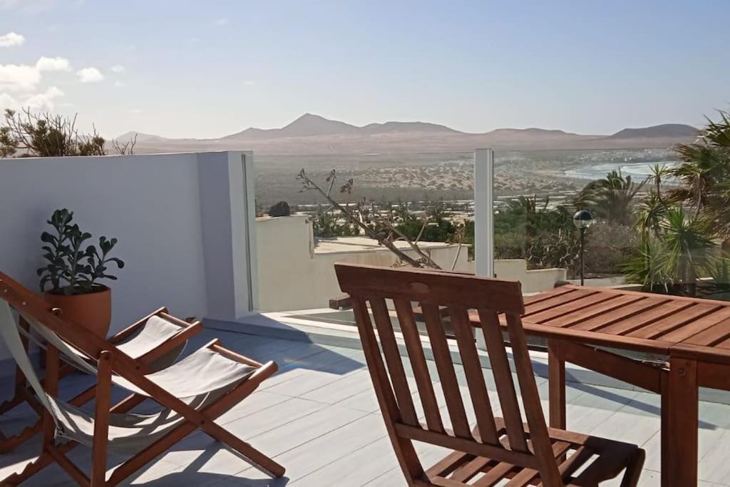 360 View To Ocean And Cliffs Apartment Famara Exterior photo